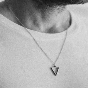Minimal Triangle Necklace